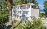 Cavos Beach House