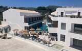 Hotel Ionis Art Luxury Suites