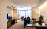 Avance Hotel