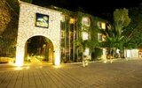 Tukan Hotel & Beach Club / Moongate Tukan Hotel & Beach Club / Moongate