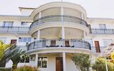 Sea Crest