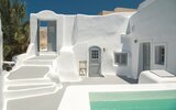 Aqua Serenity Santorini Luxury Suites