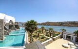 Aeonic Suites & Spa