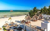 Hotel Karibu Beach Resort