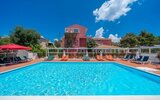 Makris Yialos Apartments