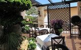 Coralli Apartments & Studios