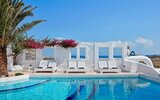 Mr and Mrs White Paros Hotel