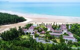 Apsara Beachfront Resort and Villa