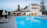 Recenze Oasis Beach Hotel Recenze Oasis Beach Hotel
