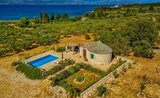 Studia Magical Island Home Mary