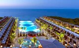 Cratos Premium Hotel, Casino, Port & Spa