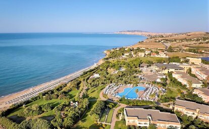 Serenusa Resort