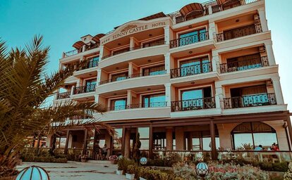 Sunny Castle Hotel