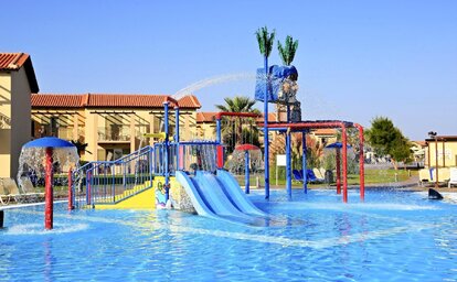 White Olive Marine Aquapark
