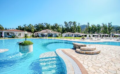 Limone Beach Resort
