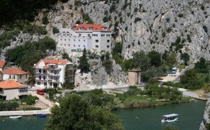 Villa Dvor Sup.