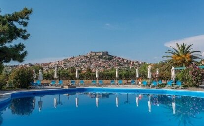 Delfinia Hotel & Bungalows