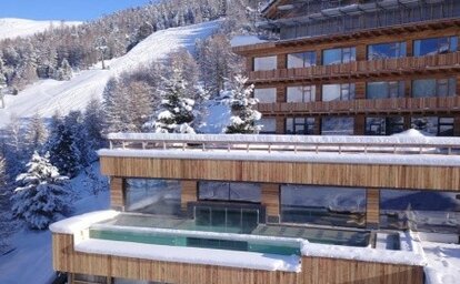 Alpen Village Hotel