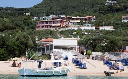 Enjoy Lichnos Bay Village & Camping