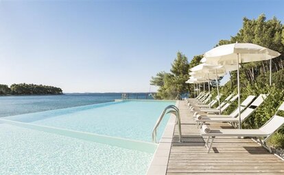 Crvena Luka Resort (pokoje)