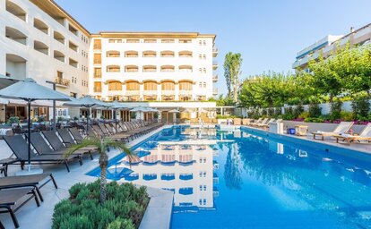Theartemis Palace