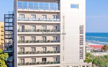 Hotel Charlie