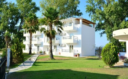 Cavos Beach House