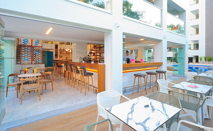 Hotel Atrium Ambiance