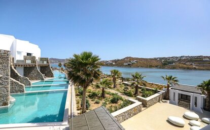 Aeonic Suites & Spa