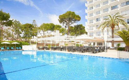 UNIVERSAL CASTELL ROYAL