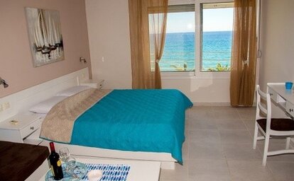 Evora Suites