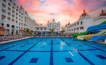 Öz Side Premium Hotel