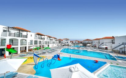 Broncemar Beach Suites