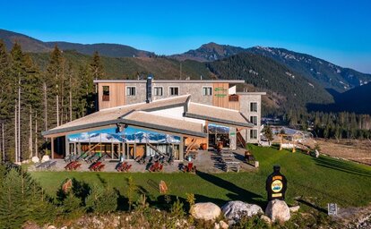 Hotel Strachan Family