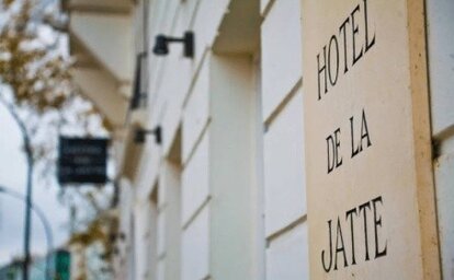 De La Jatte (Neuilly Sur Seine)