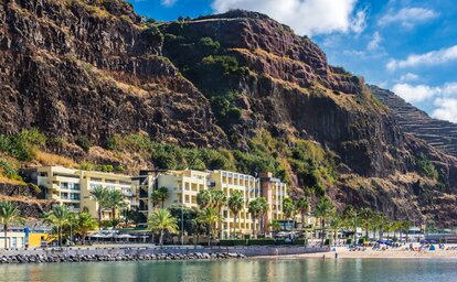 Hotel Calheta Beach