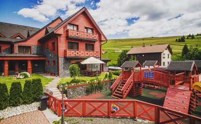 Winter & Summer Resort