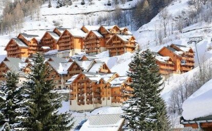 Le Hameau Et Chalets De La Valeée D´or