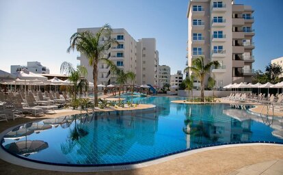 Vangelis ApartHotel