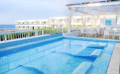 BEACH CLUB MENORCA