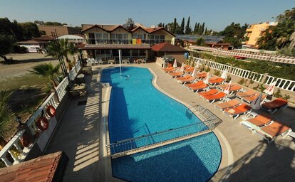 Sayanora Hotel & Park