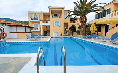 Pelagos Studios & Apartments