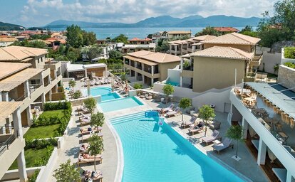 Hotel Crystal Waters
