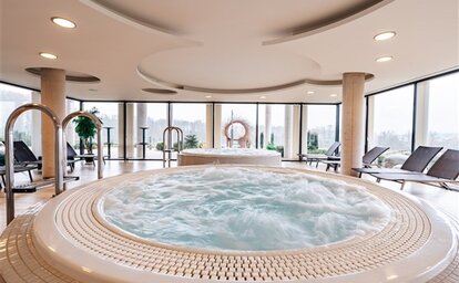 K-TRIUMF RESORT - Velichovky