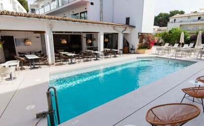 Petit Garden Hotel by Flacalco