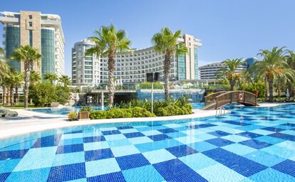 Sherwood Exclusive Lara