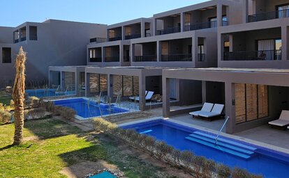 Sentido Naga Bay