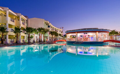 Hotel Caretta Beach Resort & Waterpark