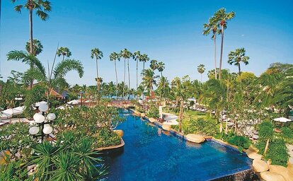 Jomtien Palm Beach Hotel & Resort