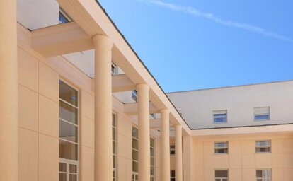 Palazzo Esedra